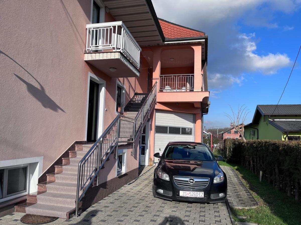 Apartamento Apartman Magnolia Petrovina Turopoljska Exterior foto