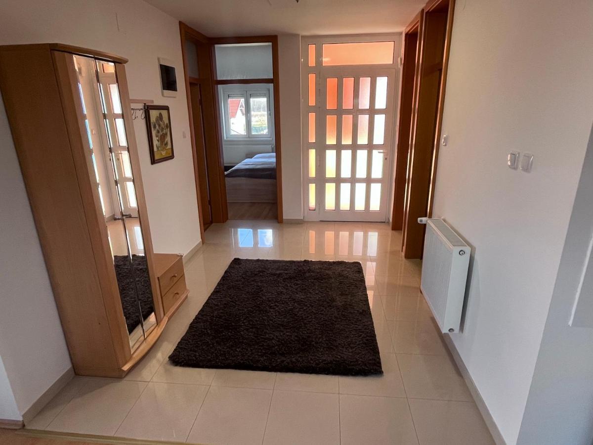 Apartman Magnolia Petrovina Turopoljska Exterior foto