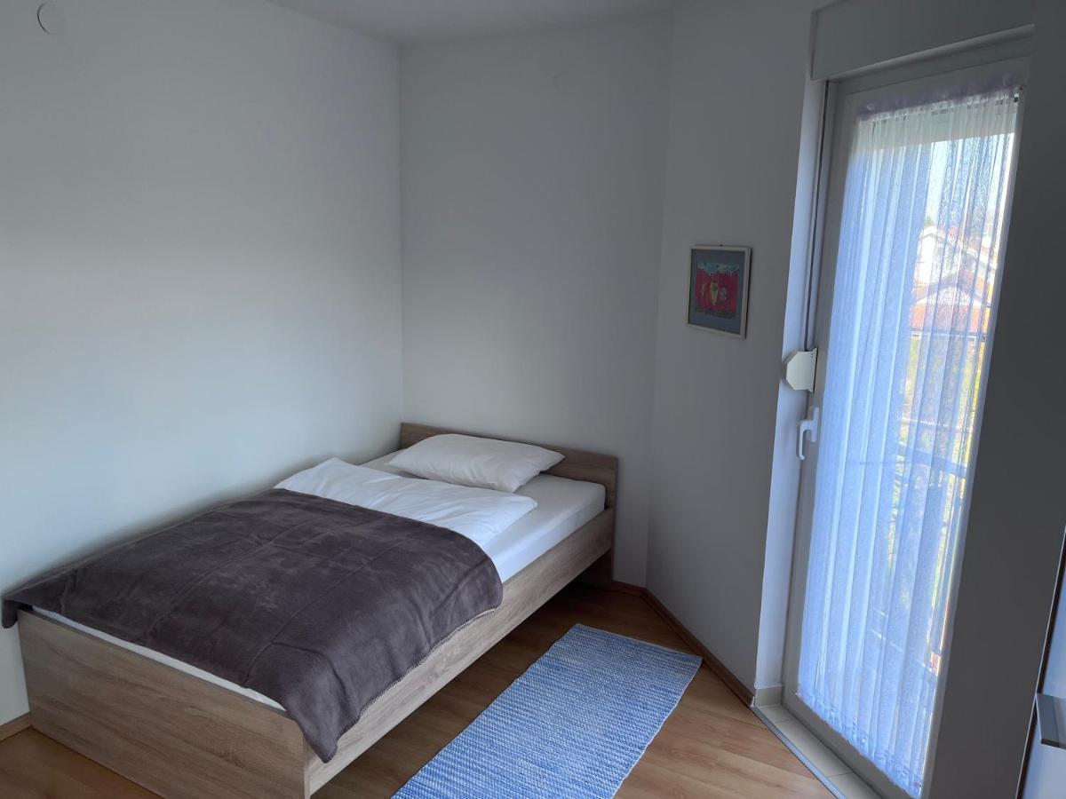 Apartman Magnolia Petrovina Turopoljska Exterior foto